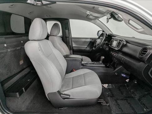 Used 2019 Toyota Tacoma SR image 17
