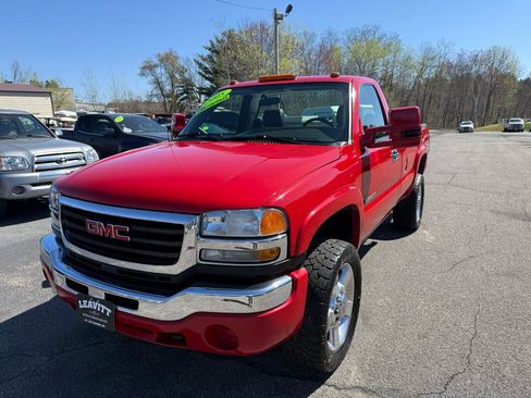 Used 2005 GMC Sierra 3500 W/T w/ Snow Plow Prep Package AWD/4WD image 2