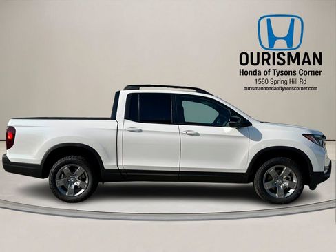 New 2025 Honda Ridgeline TrailSport image 2