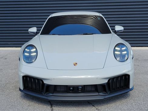 Certified 2025 Porsche 911 Carrera GTS RWD image 10