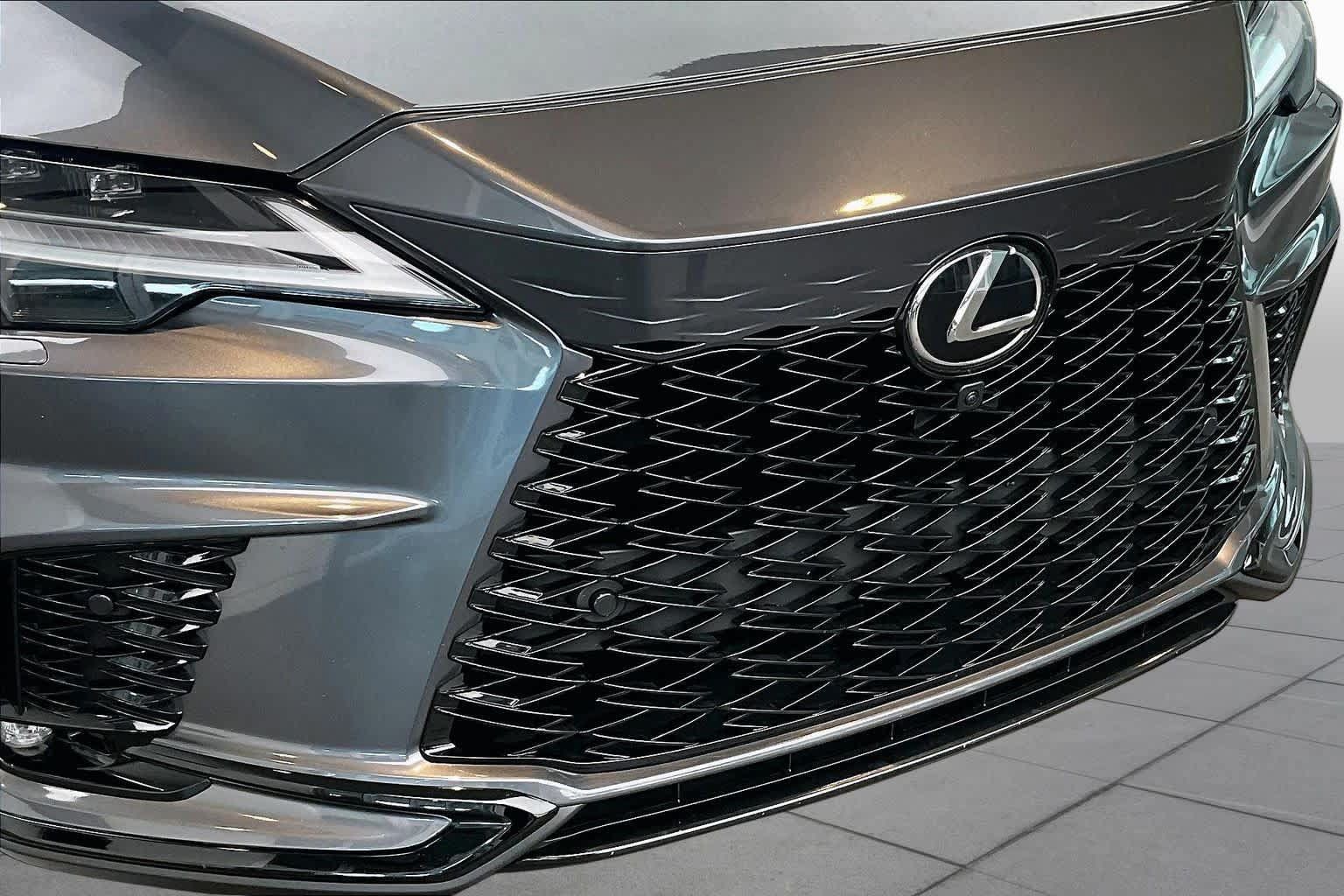 Used 2024 Lexus RX 350 F Sport w/ Convenience Package AWD/4WD image 32