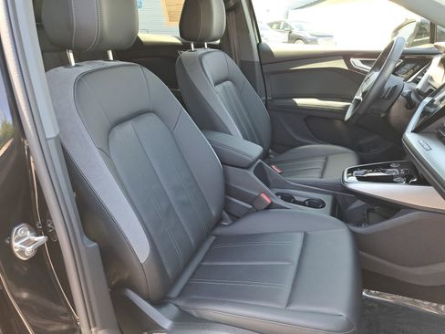 Certified 2025 Audi Q4 e-tron Premium Plus w/ Premium Plus AWD/4WD image 10