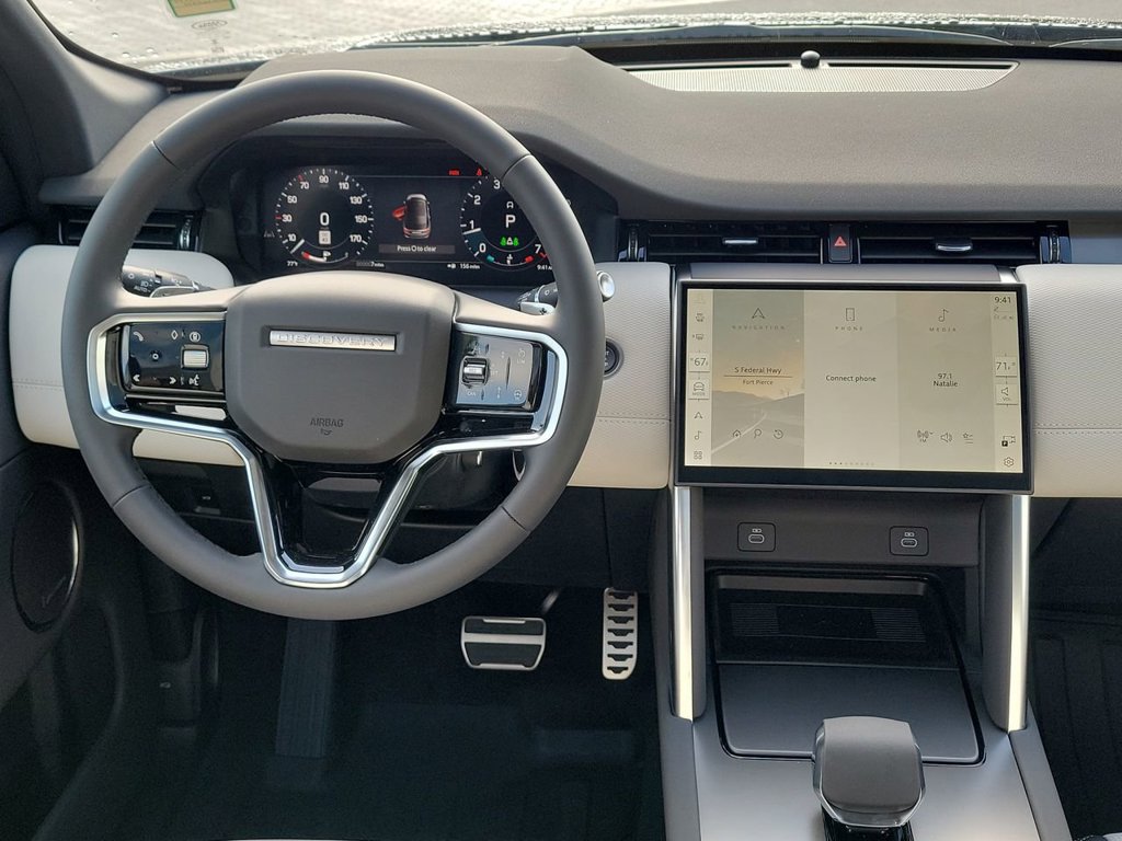 New 2025 Land Rover Discovery Sport Dynamic SE AWD/4WD image 19