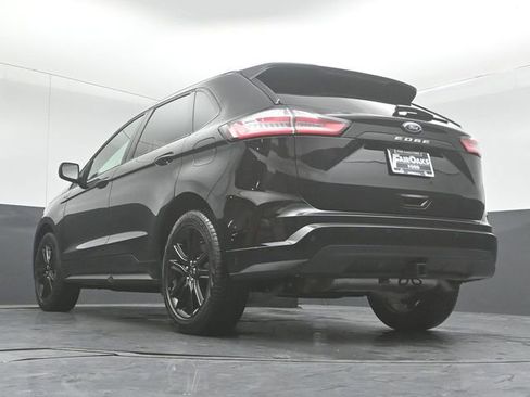 Used 2023 Ford Edge ST-Line w/ Class II Trailer Tow Package image 42
