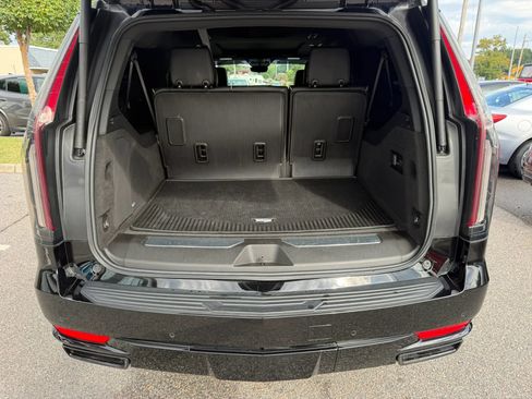 Used 2023 Cadillac Escalade ESV Sport w/ LPO, ONYX Package RWD image 11
