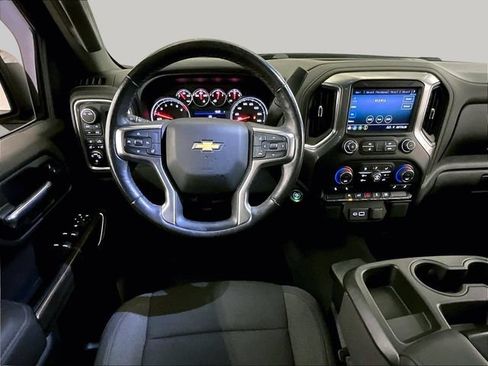 Used 2021 Chevrolet Silverado 1500 LT AWD/4WD image 5