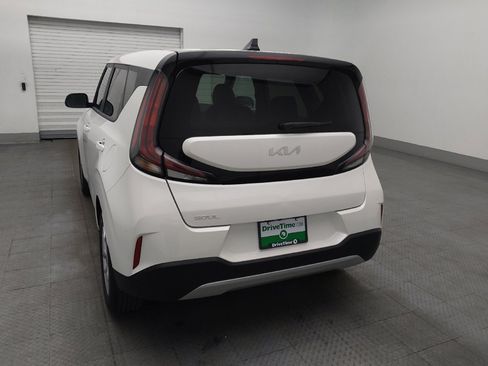 Used 2025 Kia Soul LX image 6