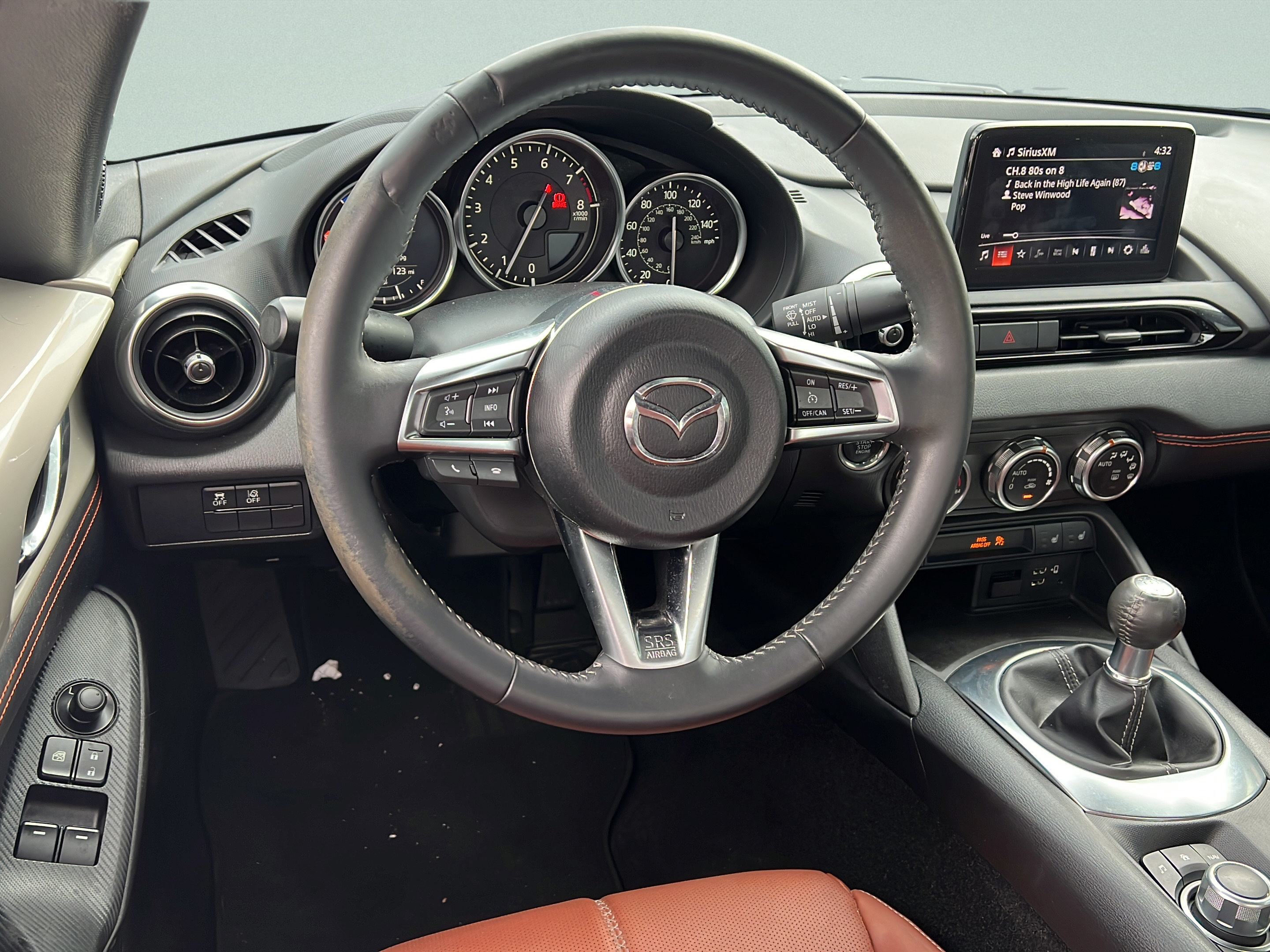 Used 2022 MAZDA MX-5 Miata RF Grand Touring w/ Weather Package RWD image 12