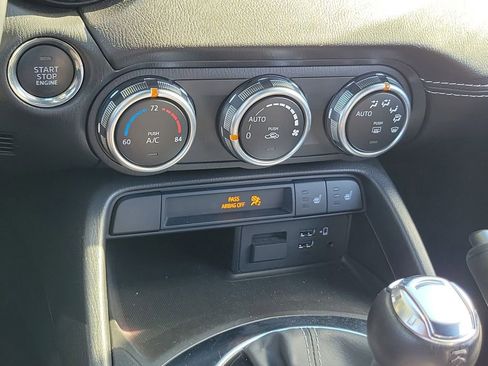 Used 2021 MAZDA MX-5 Miata Grand Touring image 25