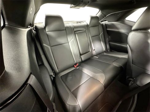 Used 2023 Dodge Challenger SXT w/ Plus Package image 30