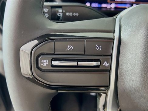 Used 2026 Chevrolet Colorado Trail Boss image 13