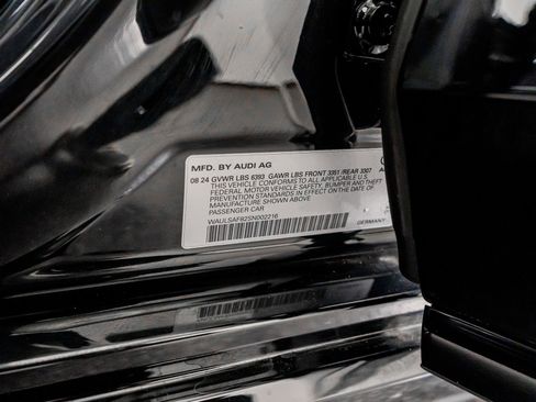 Used 2025 Audi S8 image 56