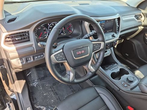 Used 2023 GMC Acadia Denali w/ Denali Ultimate Package AWD/4WD image 11
