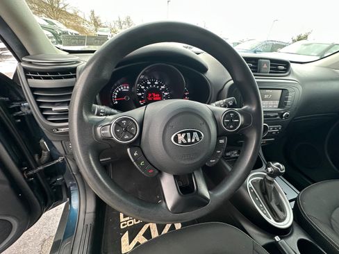 Used 2017 Kia Soul + image 29