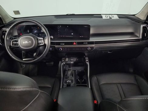 Used 2024 Kia Sorento S FWD image 26