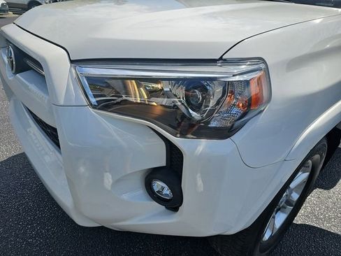 Used 2023 Toyota 4Runner SR5 Premium w/ Moonroof Package RWD image 37