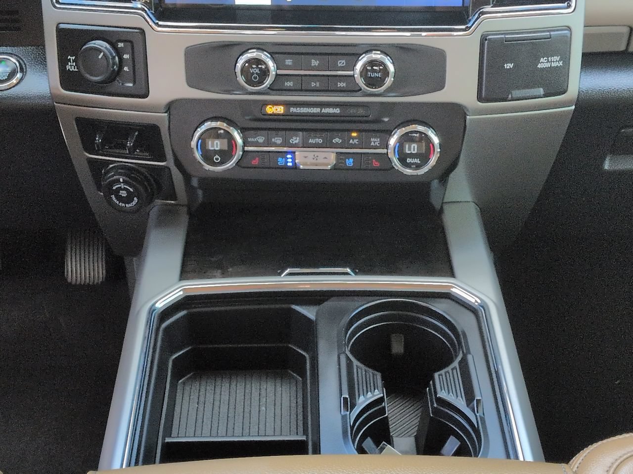 Used 2022 Ford F250 Lariat w/ Lariat Ultimate Package AWD/4WD image 19