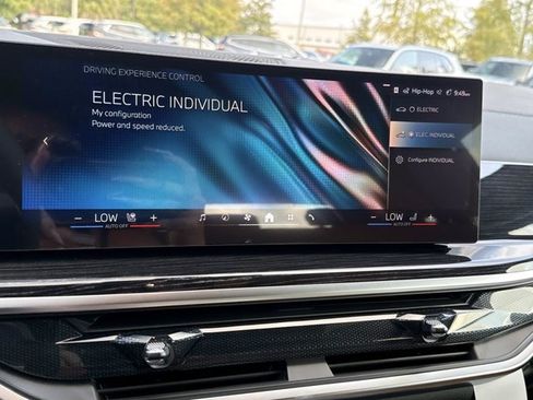 New 2026 BMW X5 xDrive50e w/ Executive Package AWD/4WD image 25