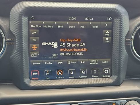 Used 2023 Jeep Gladiator Overland AWD/4WD image 20