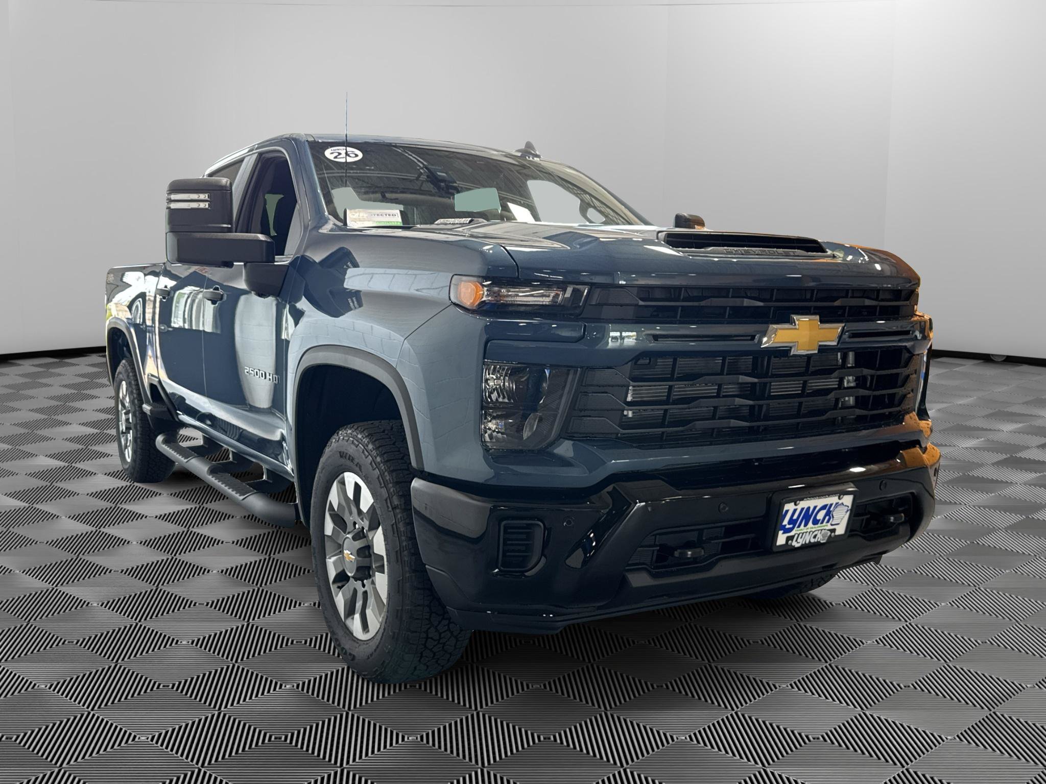 New 2026 Chevrolet Silverado 2500 Custom w/ Custom Value Package AWD/4WD image 7