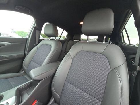 Used 2024 Buick Envista Preferred w/ Convenience I Package FWD image 20