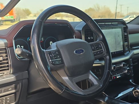 Certified 2021 Ford F150 Lariat w/ Equipment Group 502A High image 14