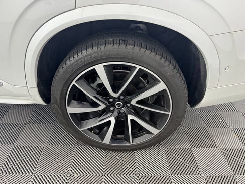 Used 2024 Volvo XC90 B5 Plus AWD/4WD image 14