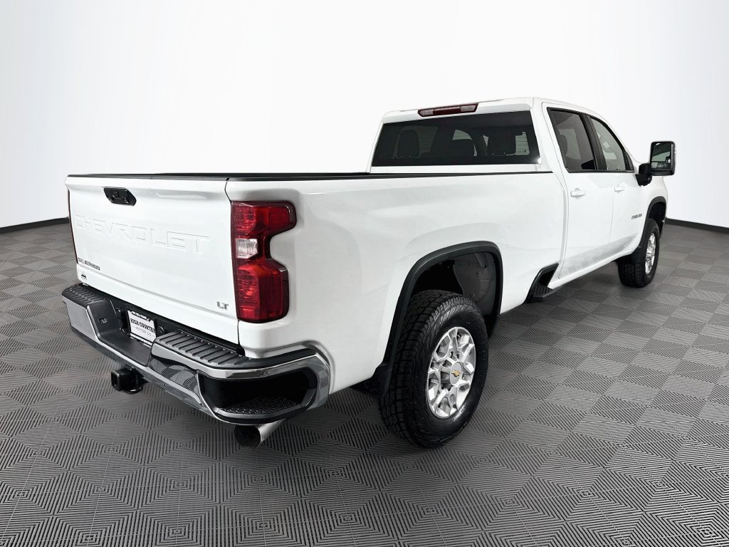 Used 2023 Chevrolet Silverado 2500 LT AWD/4WD image 7