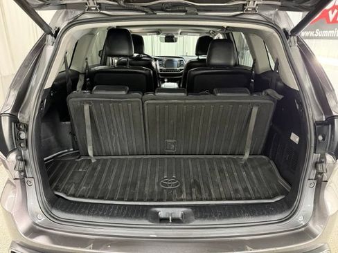 Used 2018 Toyota Highlander Limited AWD/4WD image 10