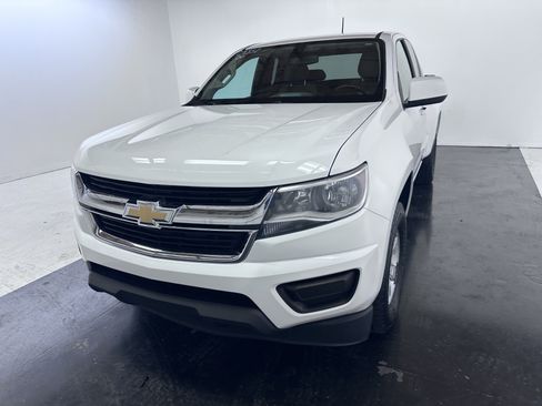 Used 2017 Chevrolet Colorado W/T w/ WT Convenience Package AWD/4WD image 8