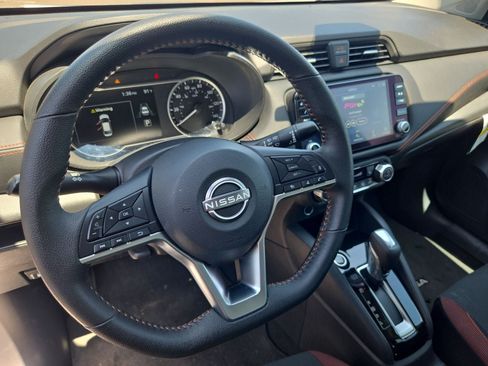 Used 2025 Nissan Versa SR w/ Trunk Package FWD image 10
