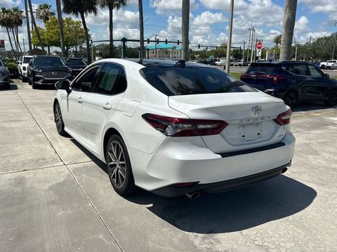 Used 2023 Toyota Camry XLE FWD image 9