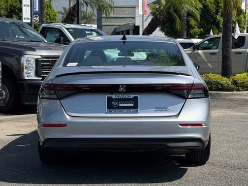 Used 2023 Honda Accord Sport image 7