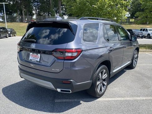 Used 2024 Honda Pilot Elite image 8