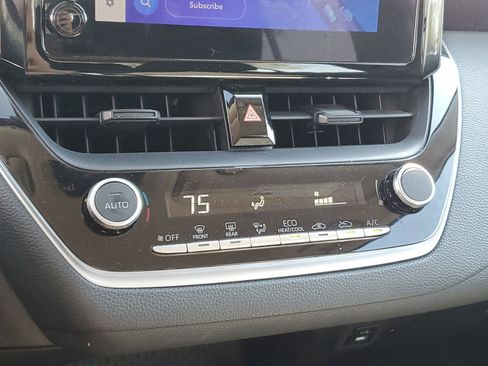 Used 2024 Toyota Corolla LE image 28