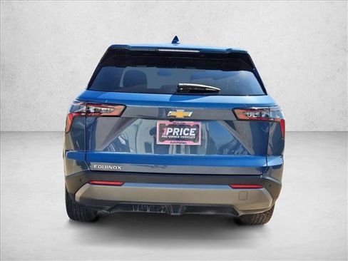 Used 2025 Chevrolet Equinox LT FWD image 6