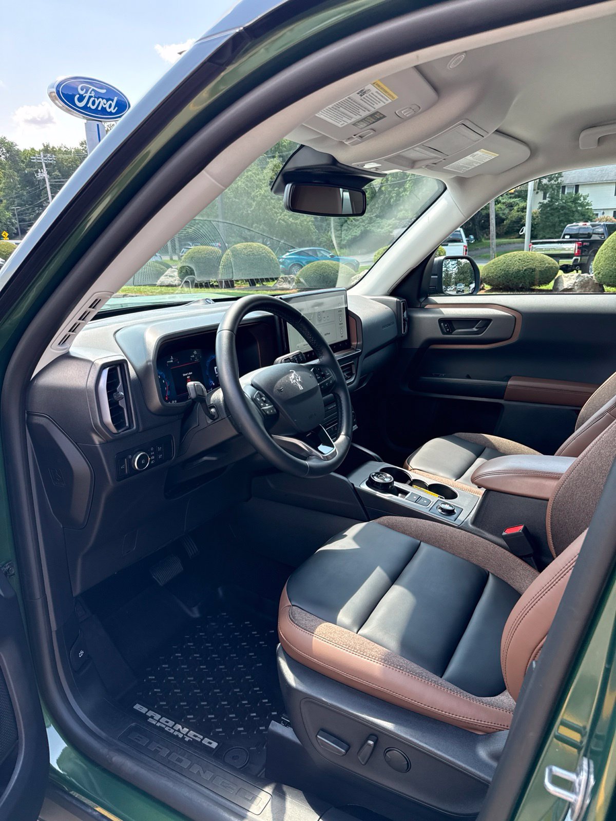 Used 2025 Ford Bronco Sport Outer Banks w/ Outer Banks Tech Package+ AWD/4WD image 8