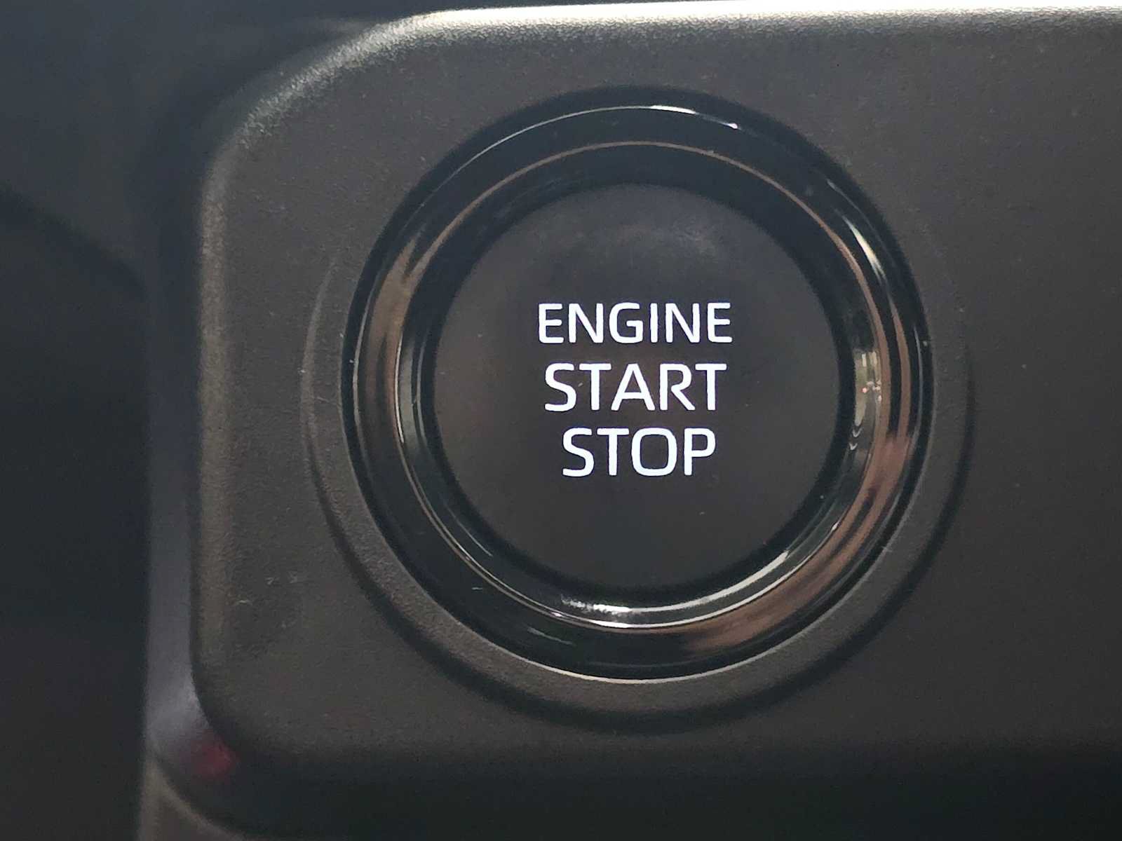 Certified 2025 Toyota Tacoma SR5 AWD/4WD image 19