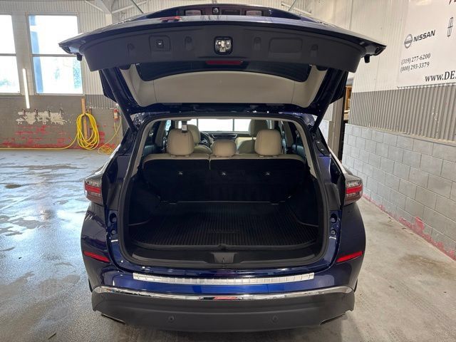 Certified 2023 Nissan Murano Platinum w/ Cargo Package AWD/4WD image 13