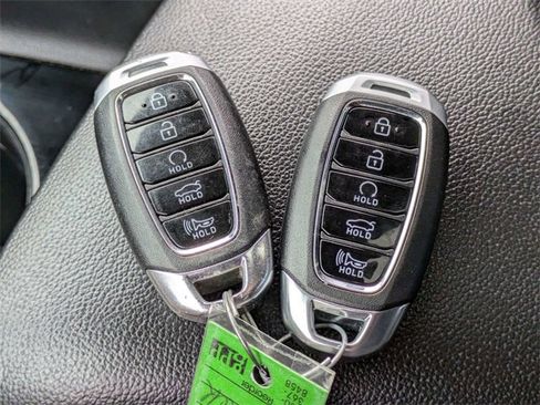 Used 2023 Hyundai Elantra SEL w/ Convenience Package image 28