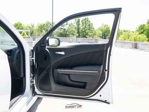 Used 2020 Dodge Charger Scat Pack RWD image 40