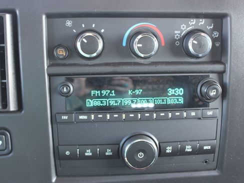 Used 2024 Chevrolet Express 2500 w/ Driver Convenience Package image 40