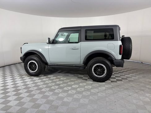 Used 2021 Ford Bronco Outer Banks w/ Sasquatch Package AWD/4WD image 4