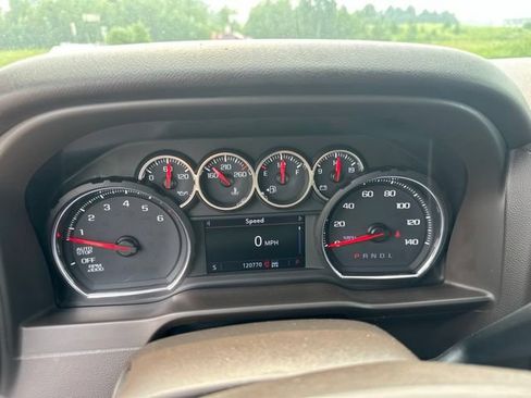 Used 2019 Chevrolet Silverado 1500 RST AWD/4WD image 17