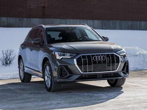 Certified 2023 Audi Q3 2.0T Premium Plus w/ Premium Plus Package image 2