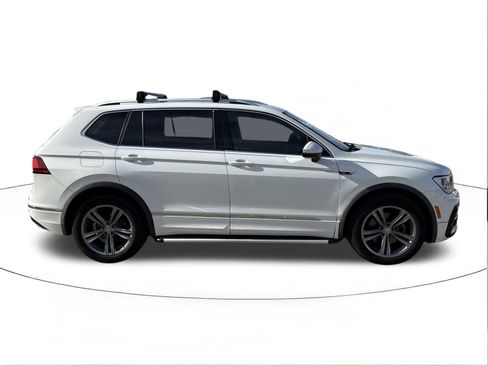 Used 2019 Volkswagen Tiguan SEL R-Line image 2