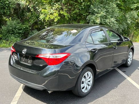Used 2015 Toyota Corolla LE FWD image 31