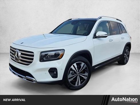 Certified 2025 Mercedes-Benz GLB 250 image 1