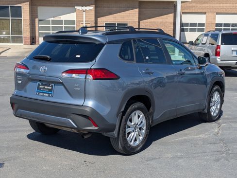 Used 2023 Toyota Corolla Cross LE AWD/4WD image 6