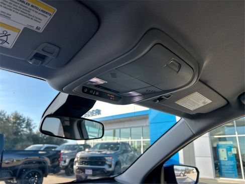 Used 2022 Chevrolet Equinox LT image 17